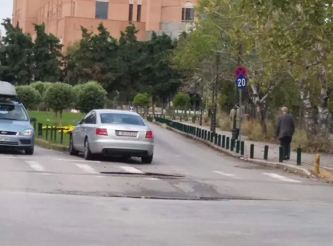 La Petite Maison Nicole Apartamento *