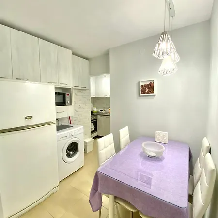 아파트 La Petite Maison Nicole *